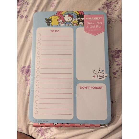 Hello Kitty and Friends Desk Pad and Gel Pen Sanrio - Picture 1 of 2